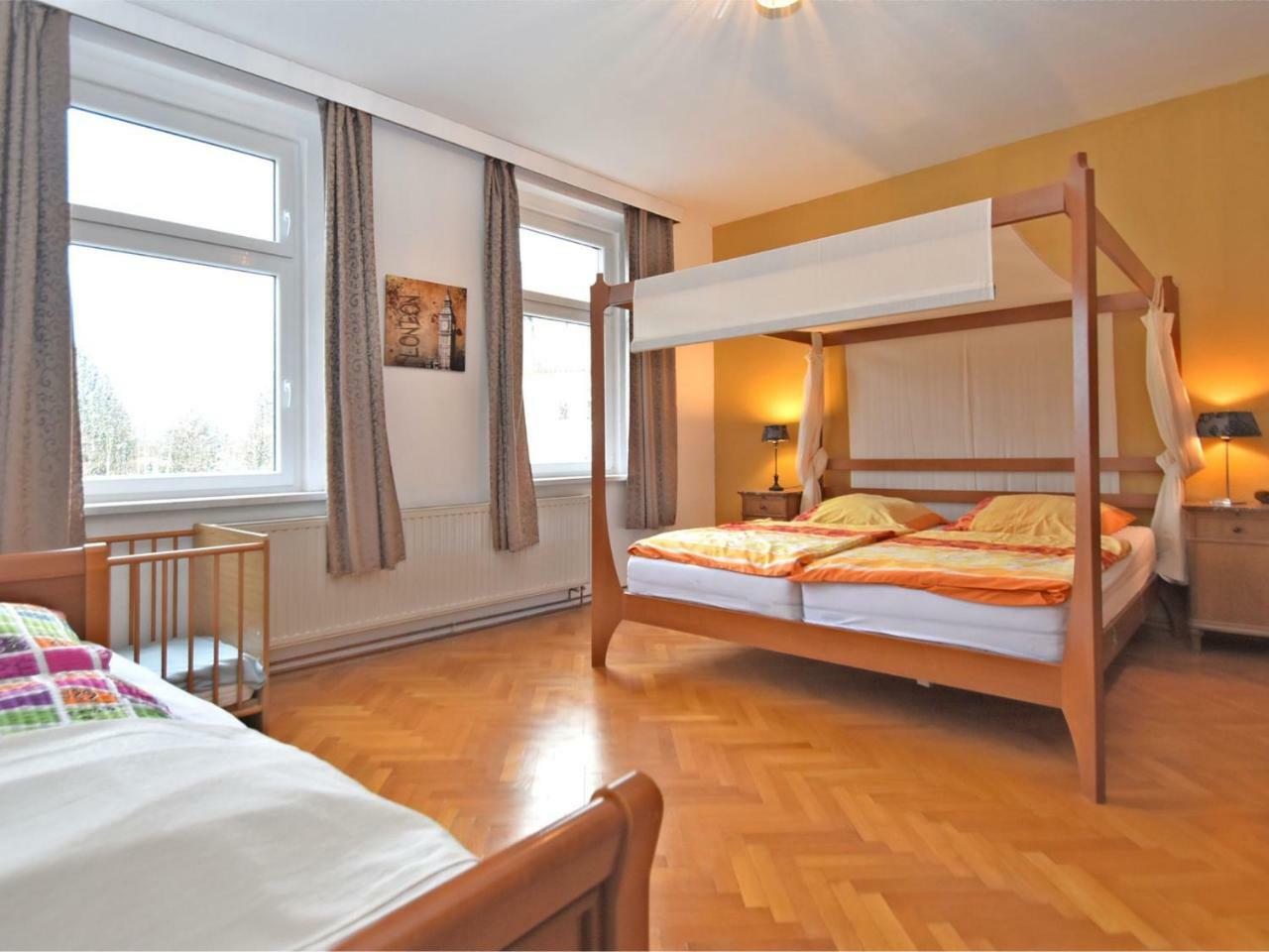 Heritage Villa With Home Cinema Sauna Treuen Exteriör bild